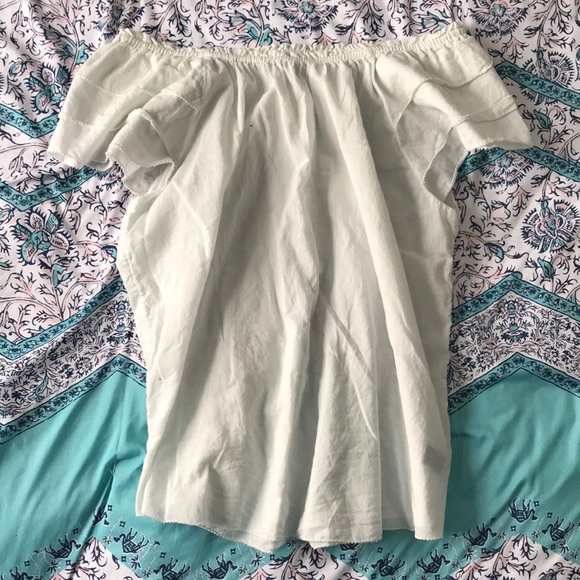 White Off The Shoulder Top - Picture 6 of 8